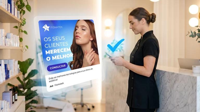 Profissionais de marketing criando conteúdo autêntico para redes sociais