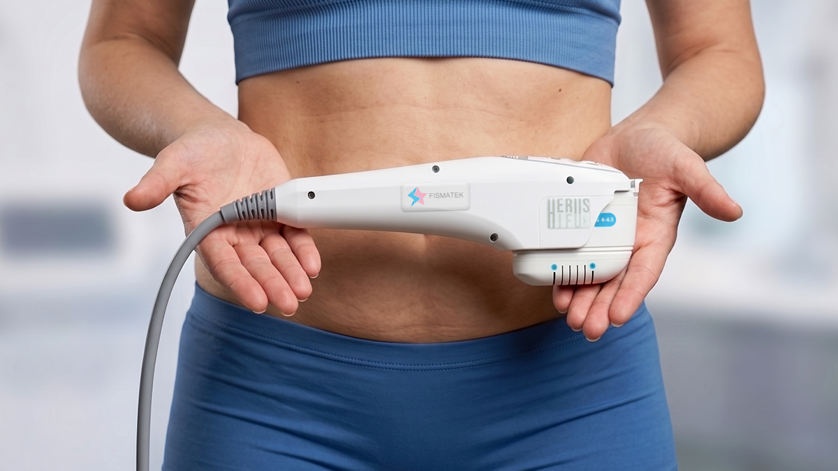 Aplicação do Herus 4D da Fismatek em tratamento de flacidez abdominal após emagrecimento.